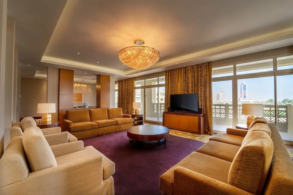 هتل گرند حیات